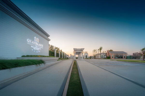CMV-Port001-Graceland-Featured